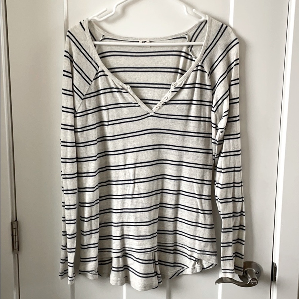 Roxy long sleeve shirt
